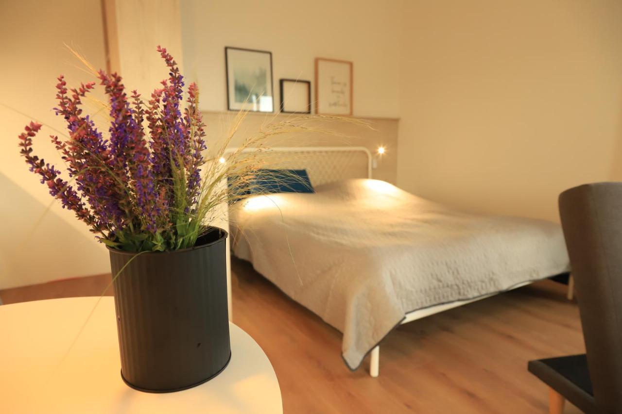 Liptovský Mikuláš Brand New Apartment In Private Resort מראה חיצוני תמונה