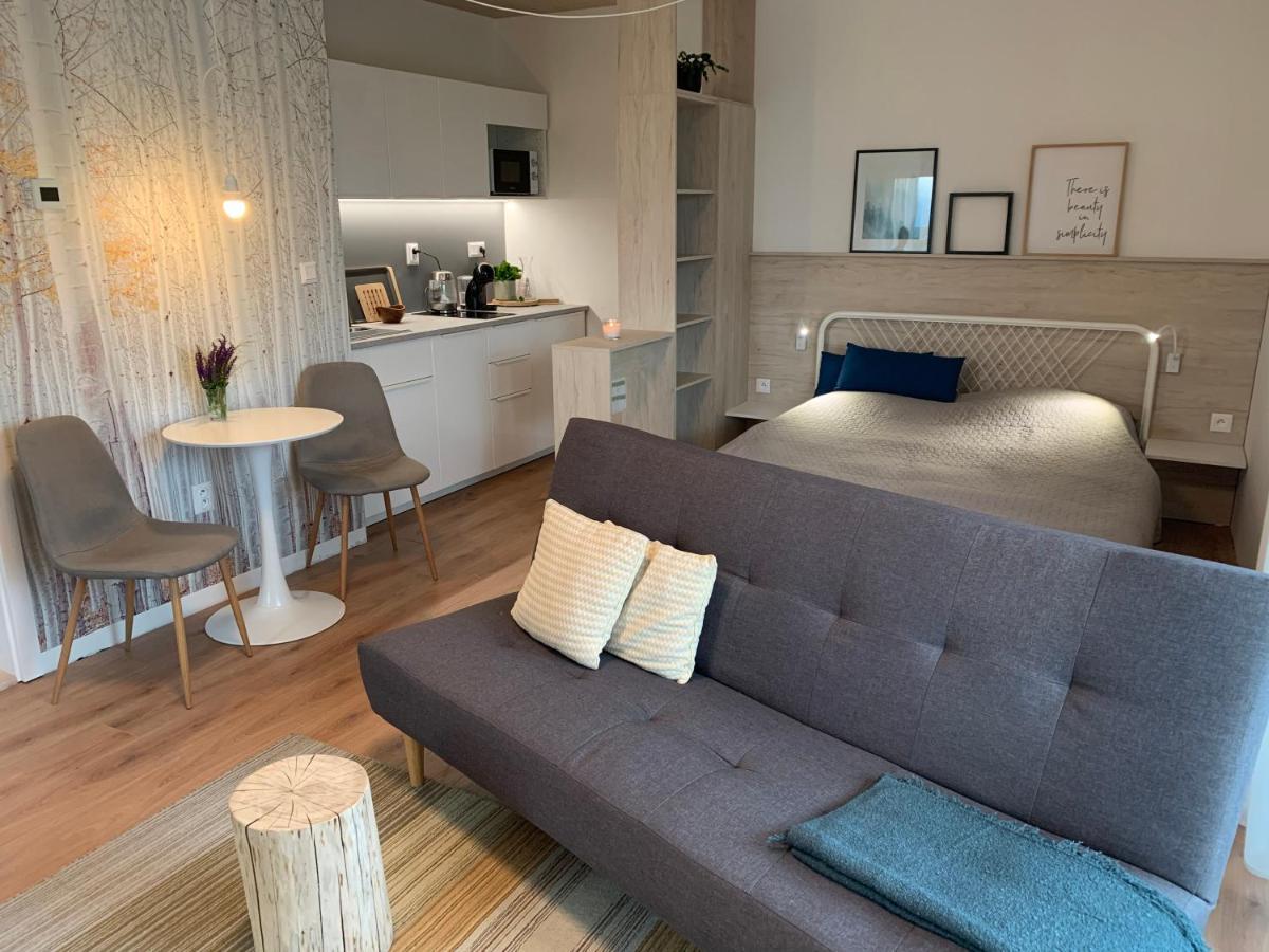 Liptovský Mikuláš Brand New Apartment In Private Resort מראה חיצוני תמונה